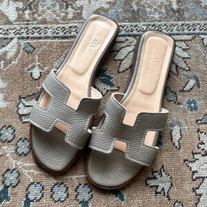 Galerie des Tanneurs Leather Cutout Slide Sandals